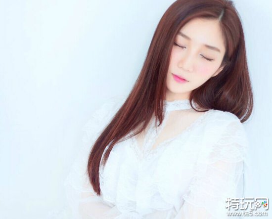 lol著名女主播小悠最新写真(5)