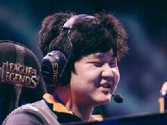 Huni离队后接受采访：下一赛季位置依旧是上单