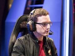 2016赛季全新改动 职业选手谈ADC位置影响