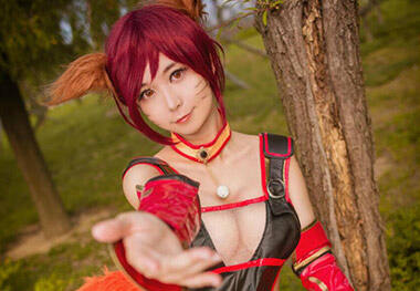 想要和九尾狐玩吗 可别怪她的尾巴无情哟