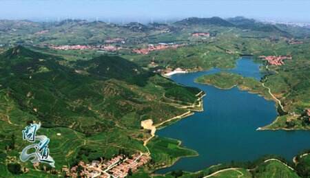 《问道》十周年玩家狂欢趴 COS湿身PARTY