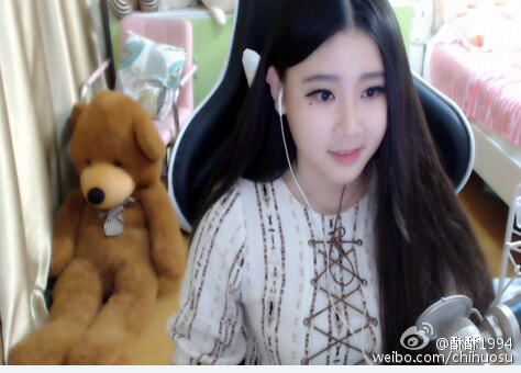 2016斗鱼嘉年华酥酥视频 主播素颜惊呆网友!