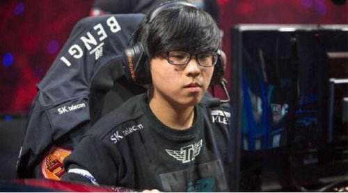 <a href=http://www.77zhanghao.com/ target=_blank class=infotextkey>LOL</a>ƱѡLPLȫ UZI